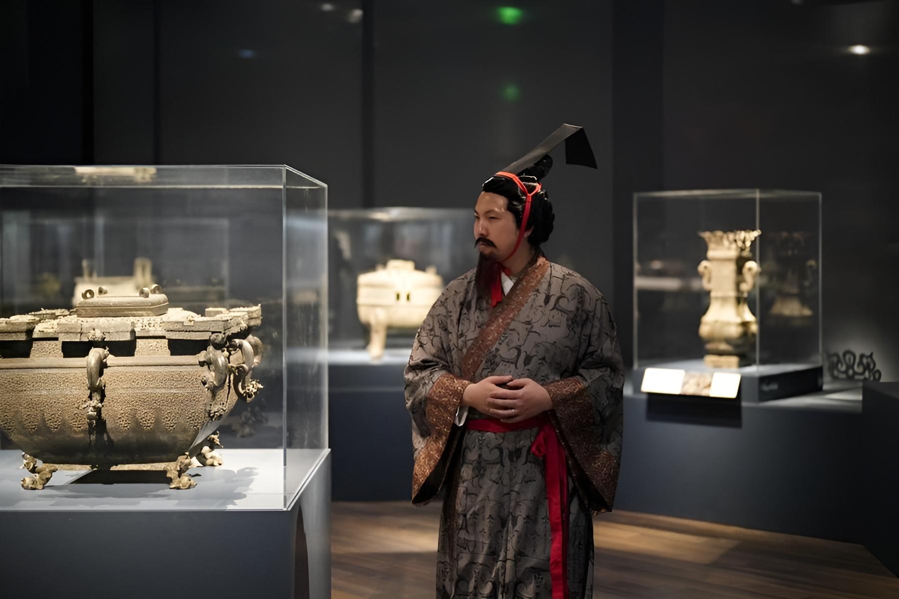 Prehistoric Interactions from Central China to the Mongolian Steppe