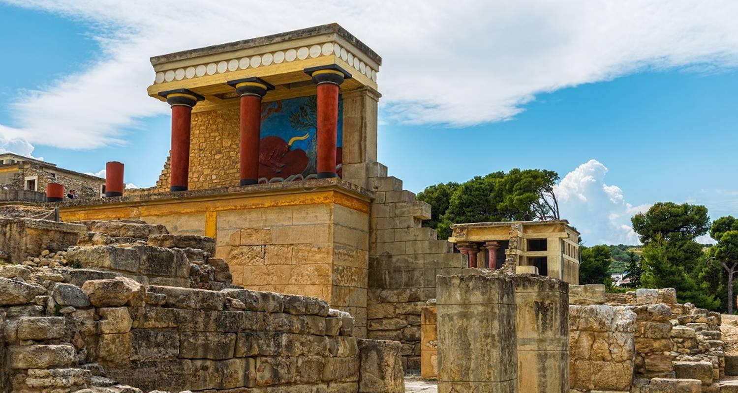 The Prehistoric Aegean: Insights from Ancient DNA on Admixture and Endogamy